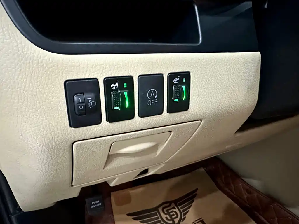 Toyota Highlander — миниатюра 24