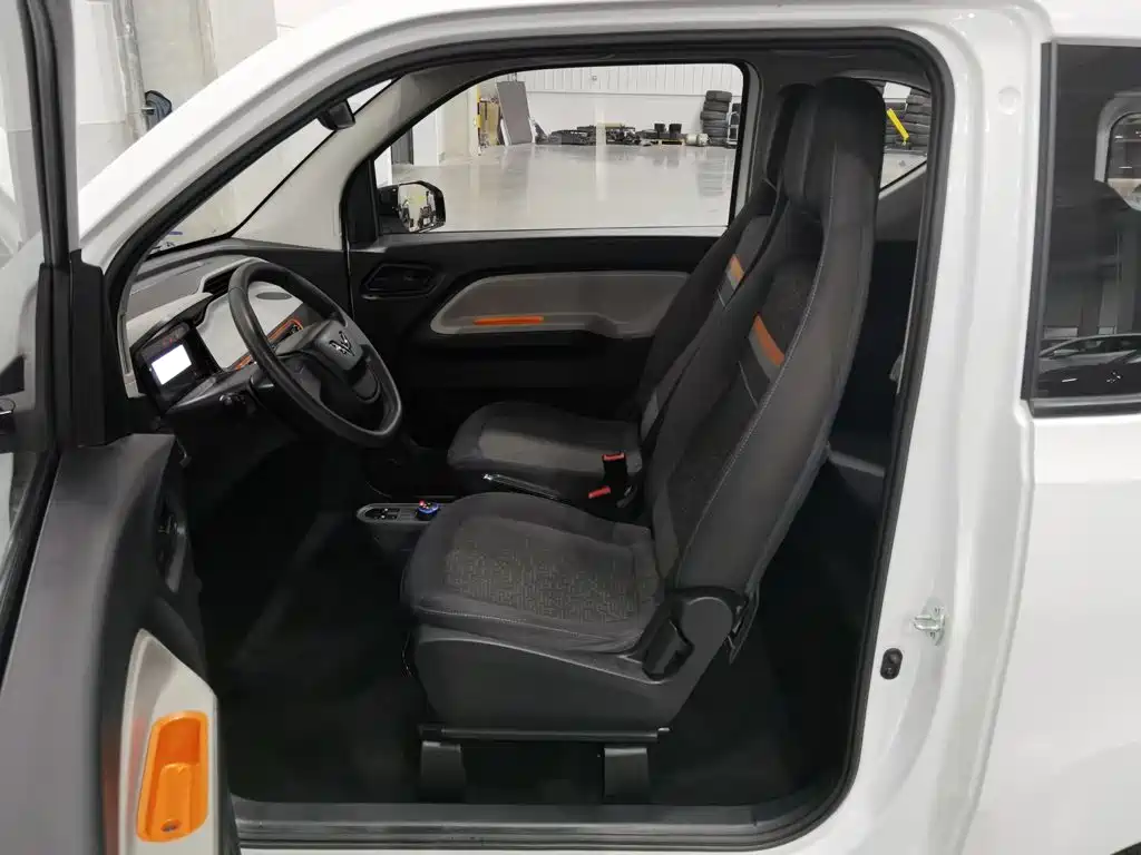 Wuling MINIEV — миниатюра 10