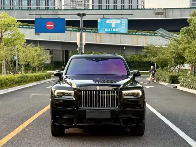 ROLLS-ROYCE CULLINAN 2025