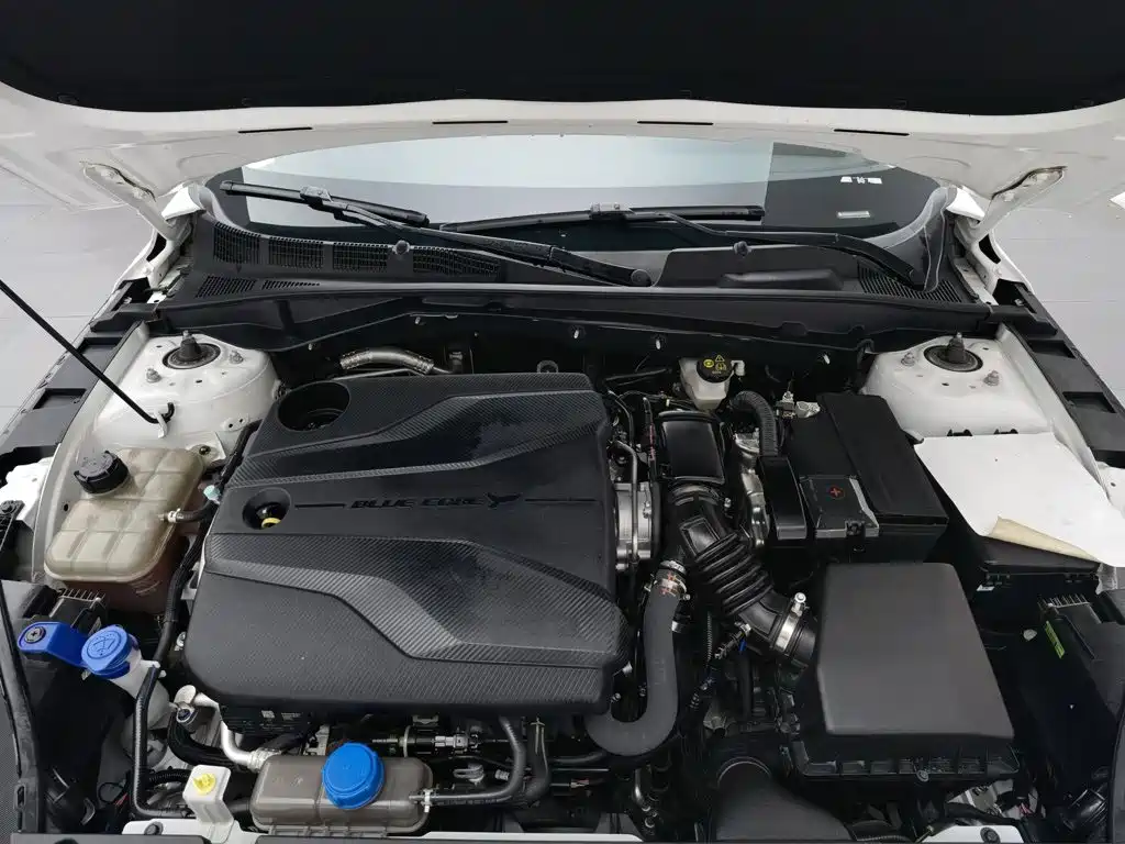 Changan Eado — миниатюра 6