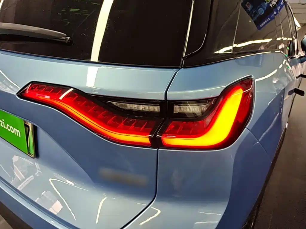 NIO ES8 — миниатюра 19