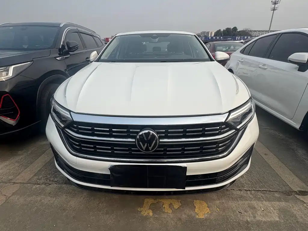 Volkswagen Sagitar 2023