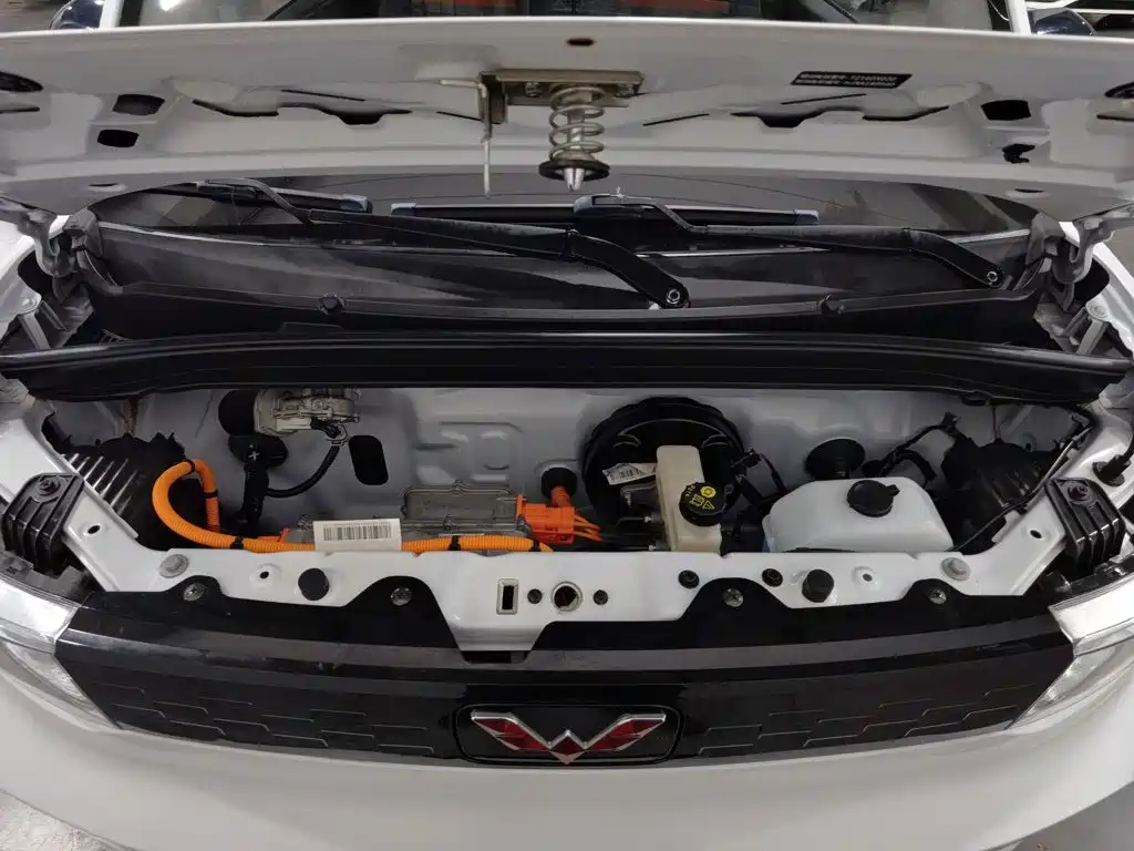 Wuling MINIEV — миниатюра 6