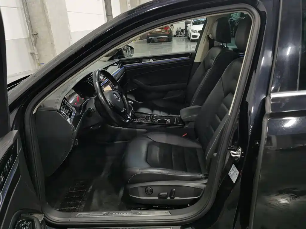 Volkswagen Phideon — миниатюра 10