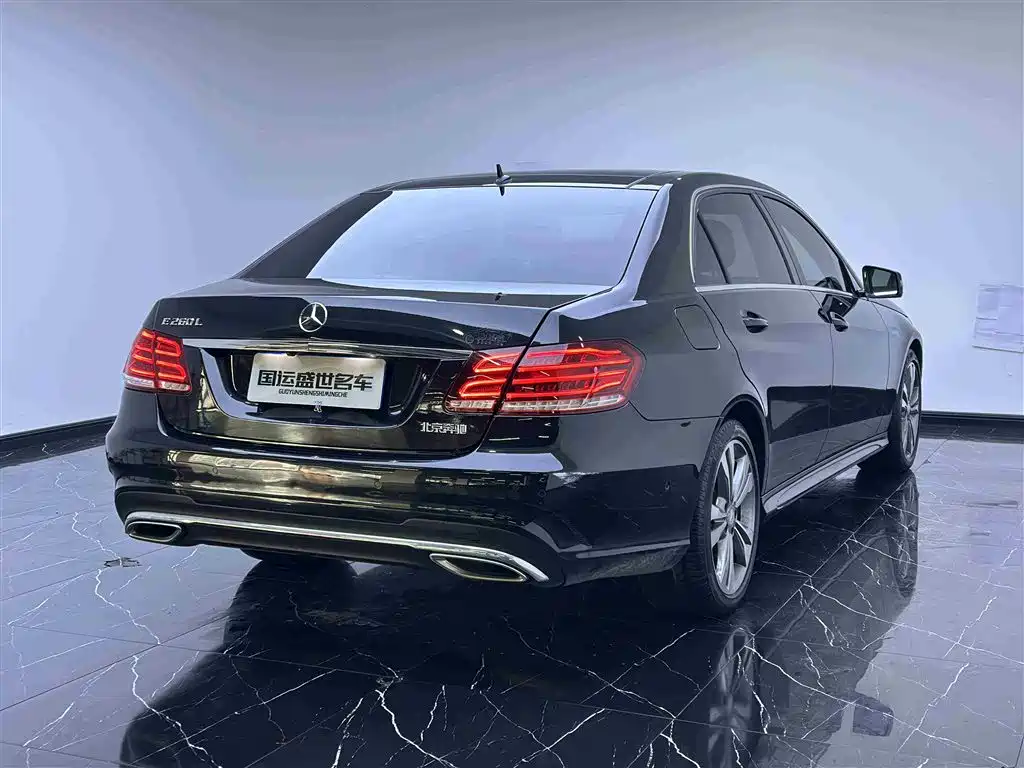 MERCEDES-BENZ E CLASS