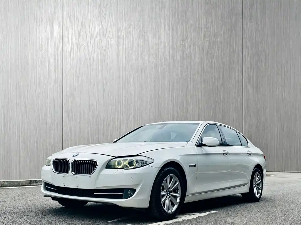 BMW 5 Series 2011