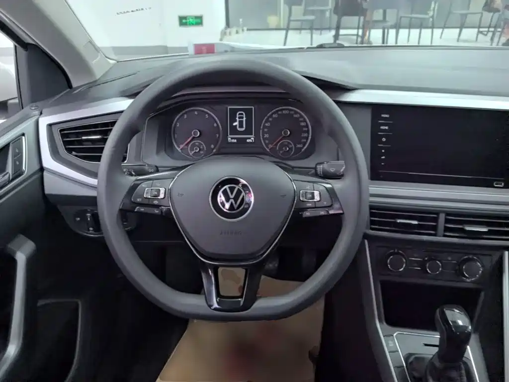 Volkswagen Polo — миниатюра 7