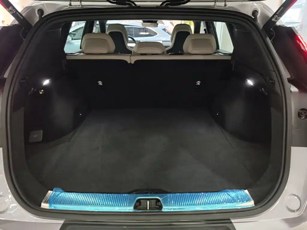 Volvo гибрид Volvo XC70 plug-in — миниатюра 19