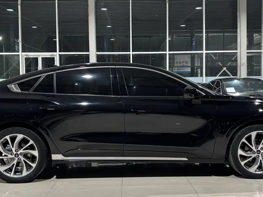 Ford Mondeo 2022 EcoBoost 245
