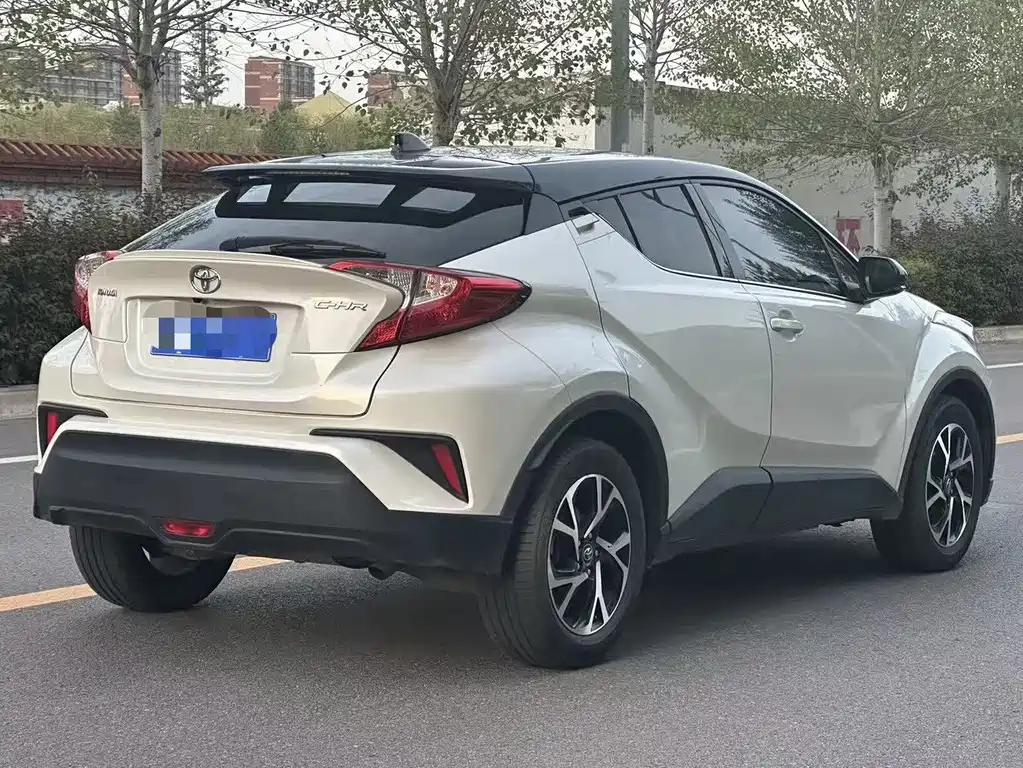 Toyota C-HR — миниатюра 9
