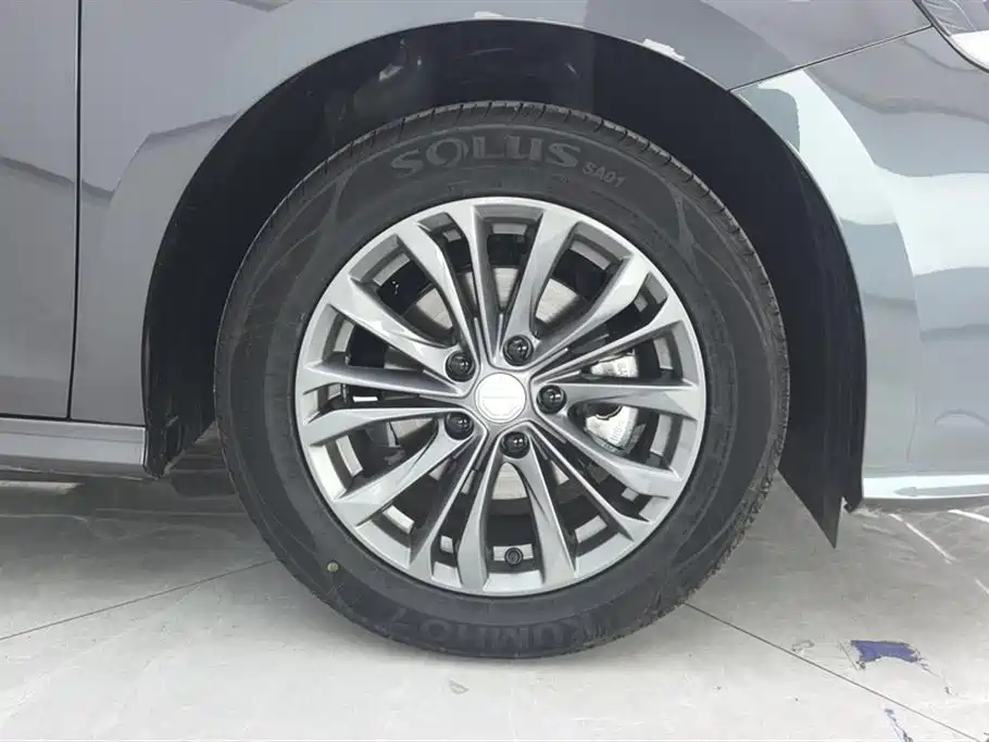 MG 5 2025 180DVVT Luxury