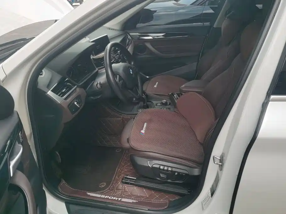 BMW X1 — миниатюра 9
