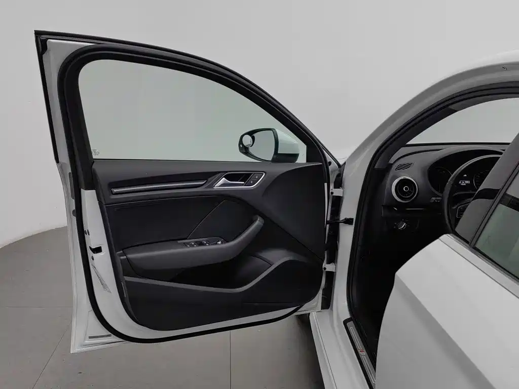 Audi A3 — миниатюра 8