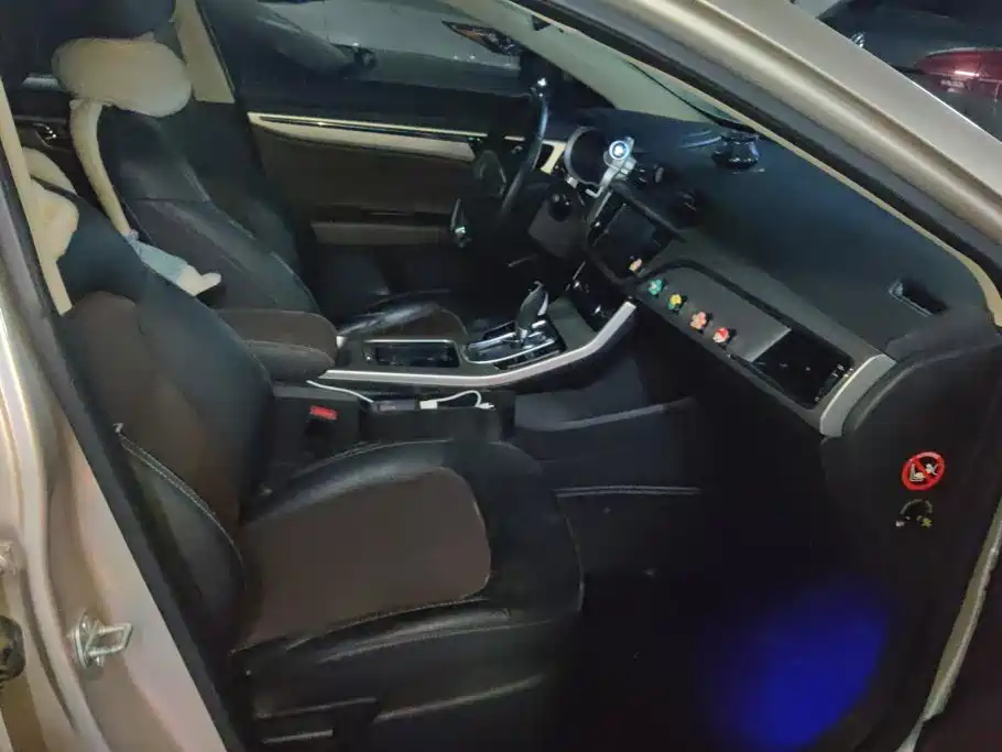 Geely Emgrand GL — миниатюра 8