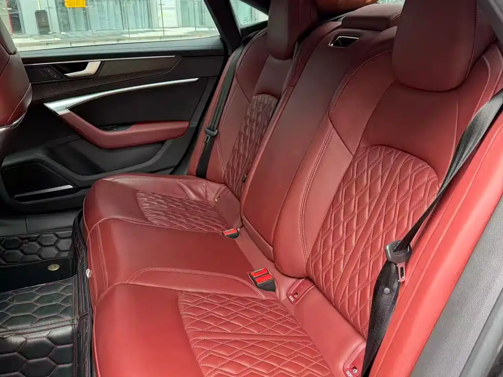 Audi A7L 2023 55 TFSI quattro S-line