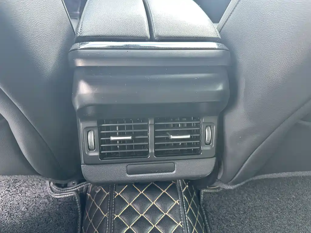 Land Rover Evoque — миниатюра 13