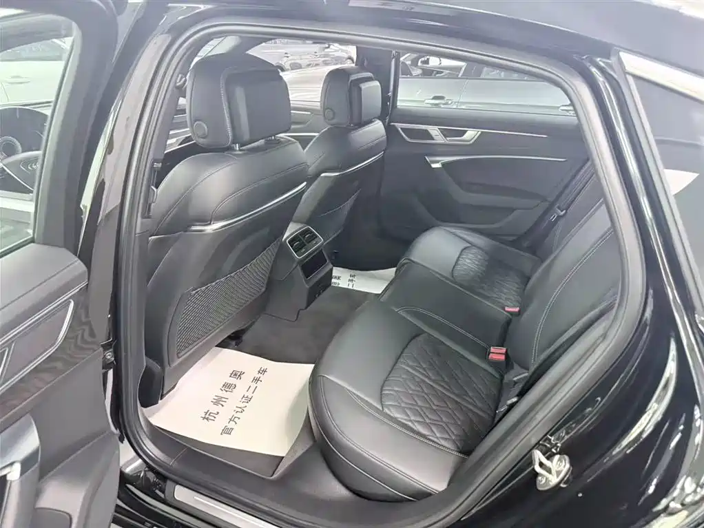 Audi A6L 2025 45 TFSI quattro