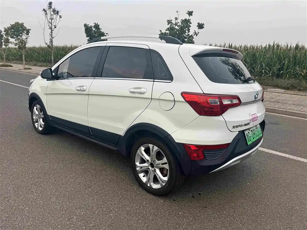 BAIC New Energy EX — миниатюра 4