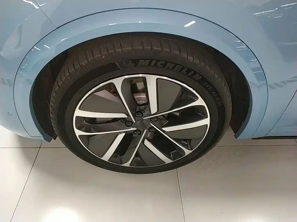 Li Auto Li L8 — миниатюра 23