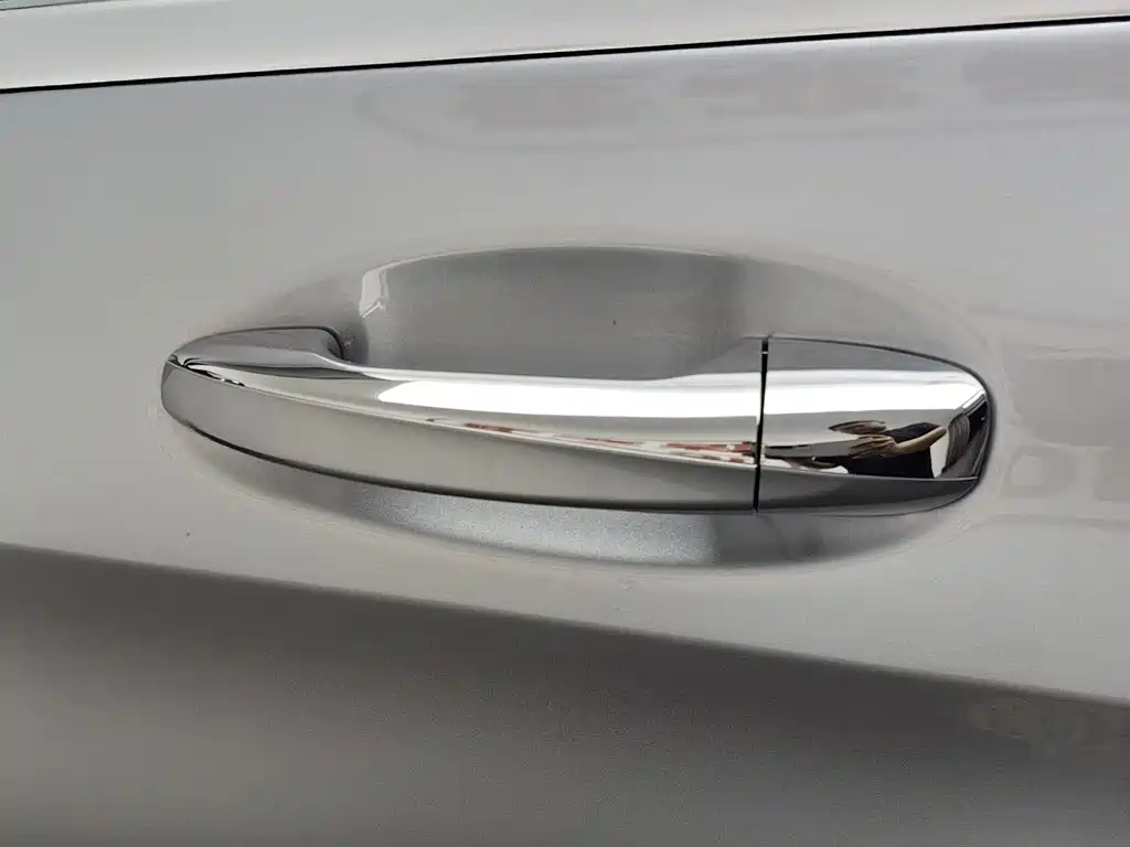 Mercedes-Benz C-Class — миниатюра 18