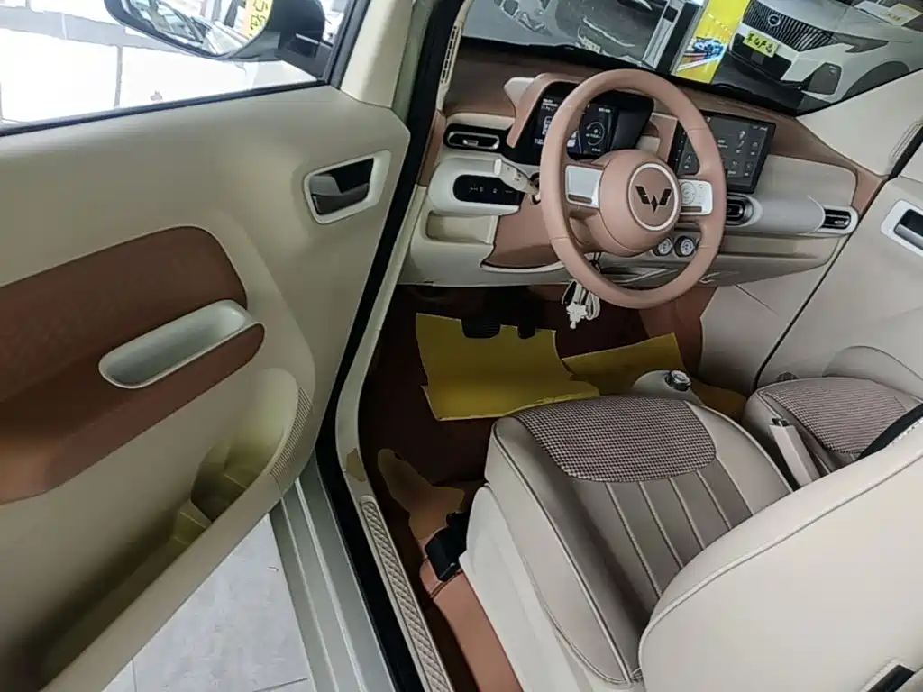 Wuling MINIEV — миниатюра 16