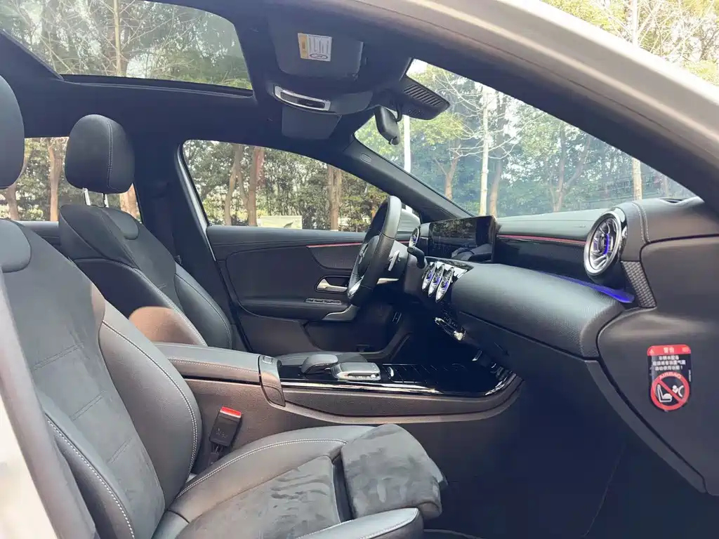 MERCEDES-BENZ A CLASS