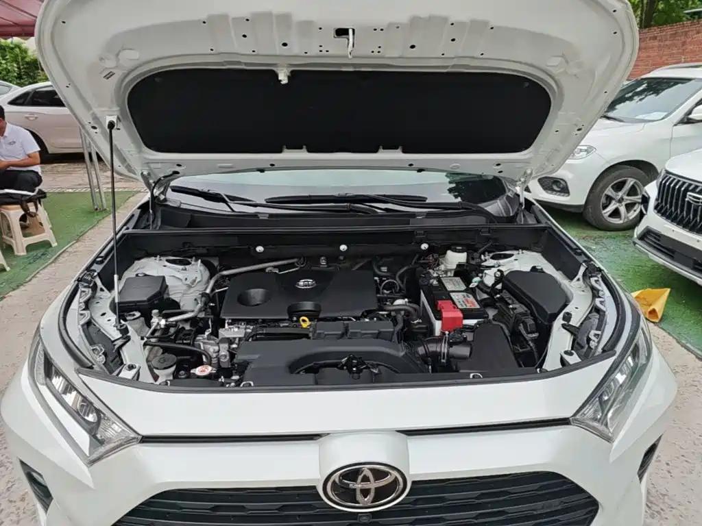 Toyota RAV4 — миниатюра 20