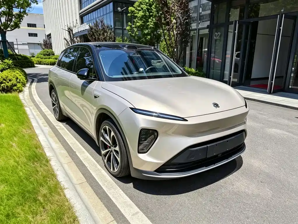 NIO ES8 2023 100kWh