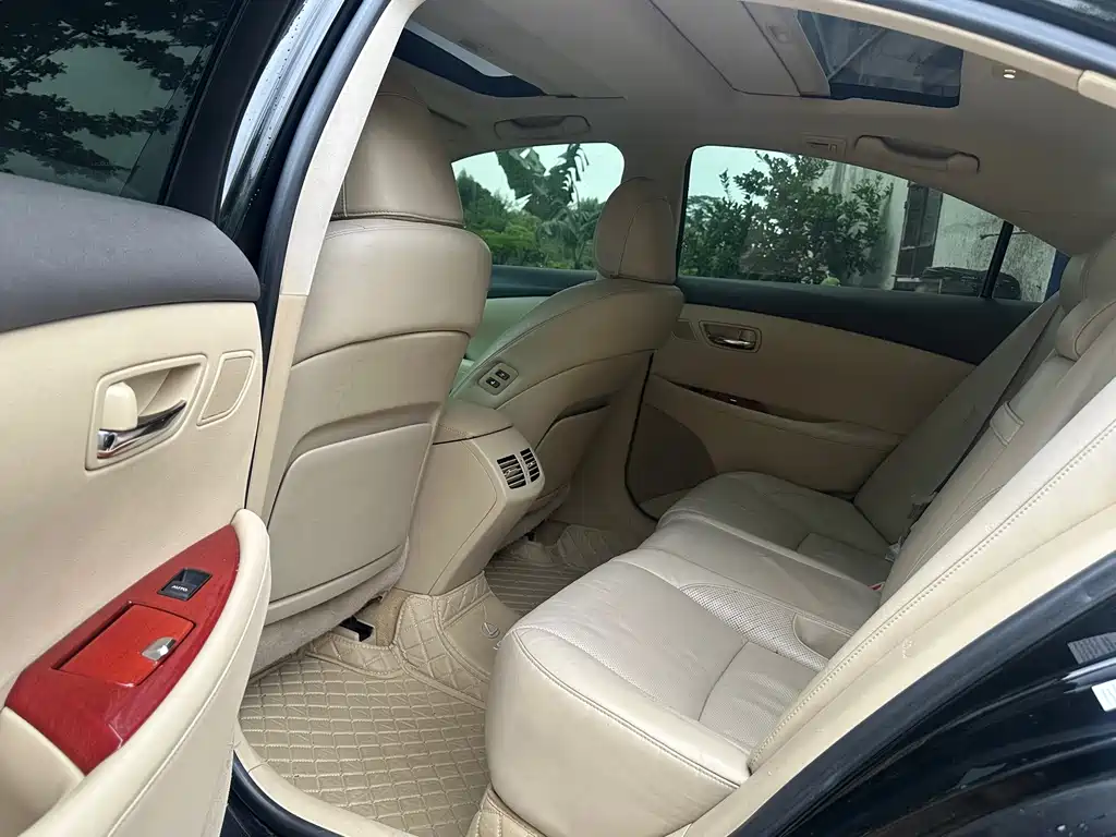 Lexus ES — миниатюра 6