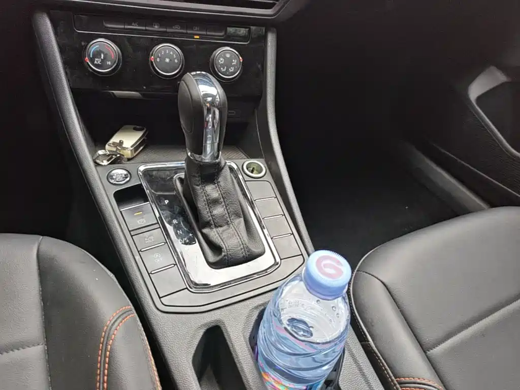Volkswagen Bora — миниатюра 14