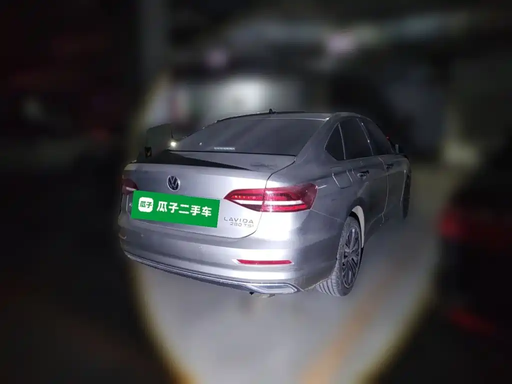 Volkswagen Lavida — миниатюра 4