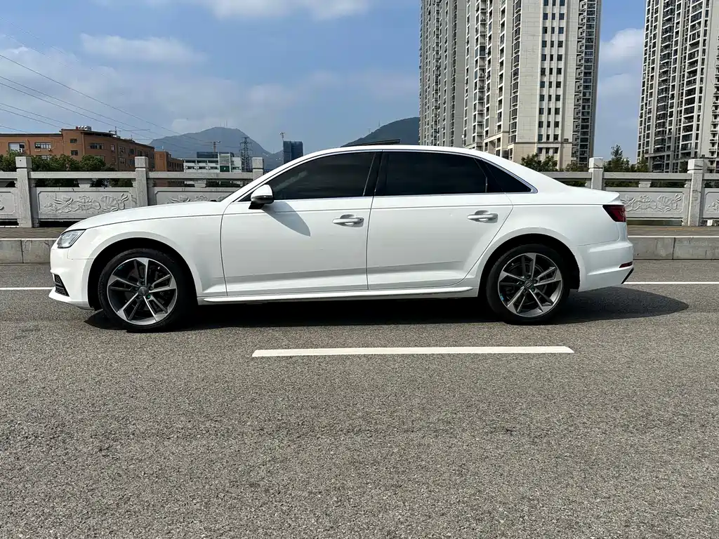 Audi A4L — миниатюра 3