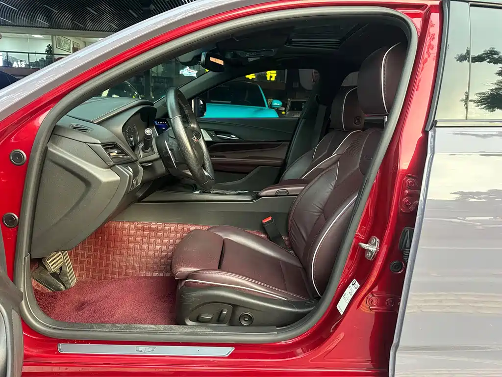 Cadillac CT4 — миниатюра 3