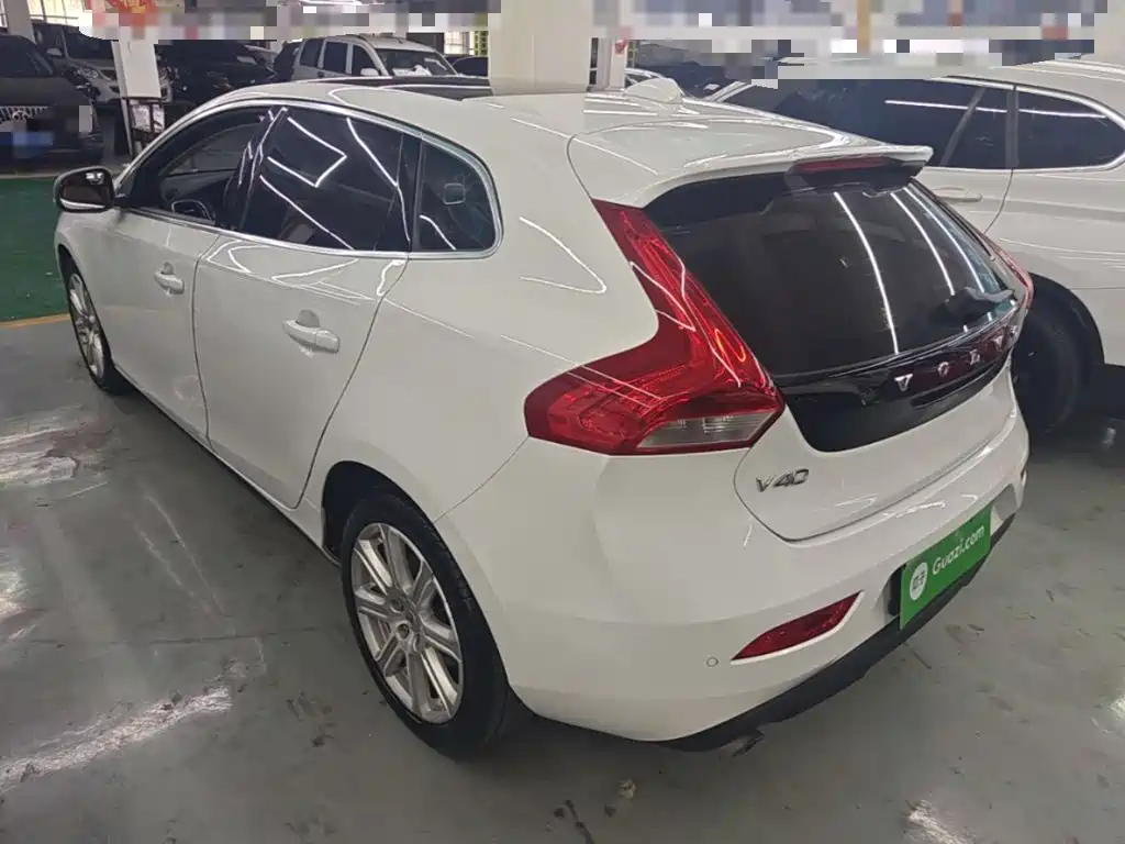 Volvo V40 — миниатюра 23
