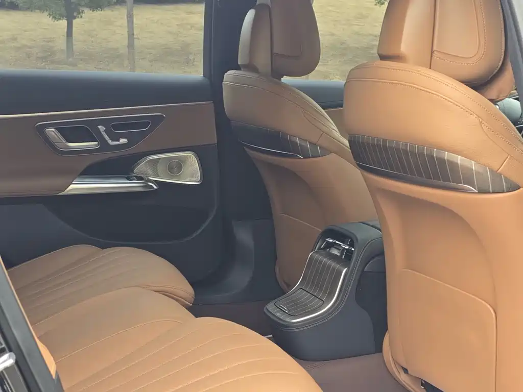 Mercedes-Benz E-Class E 2024 E 300 L Luxury