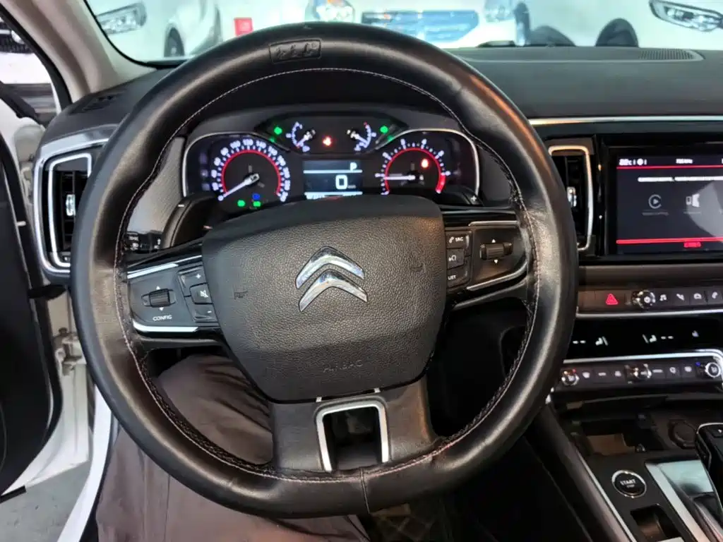 Citroen C6 — миниатюра 11