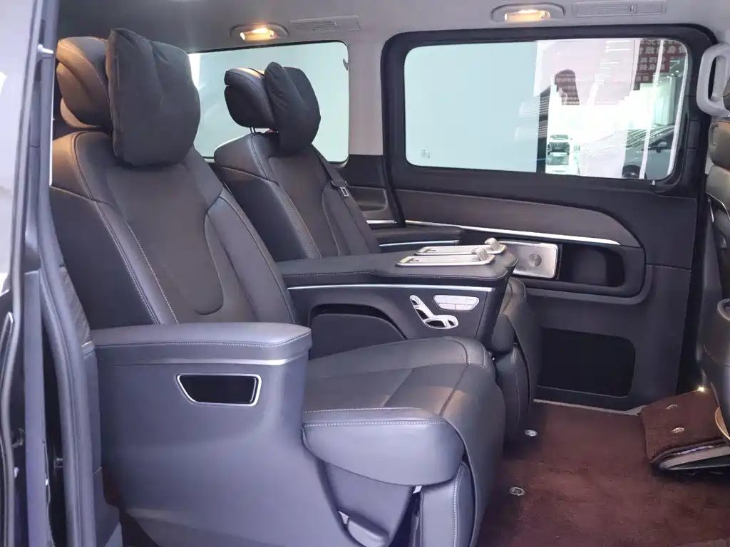 Mercedes-Benz V-Class — миниатюра 22