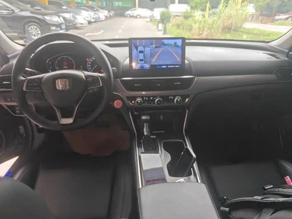 Honda Accord — миниатюра 10