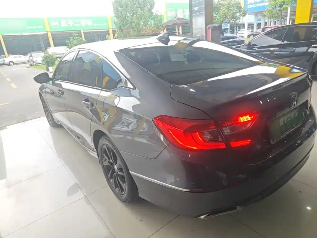 Honda Accord — миниатюра 5