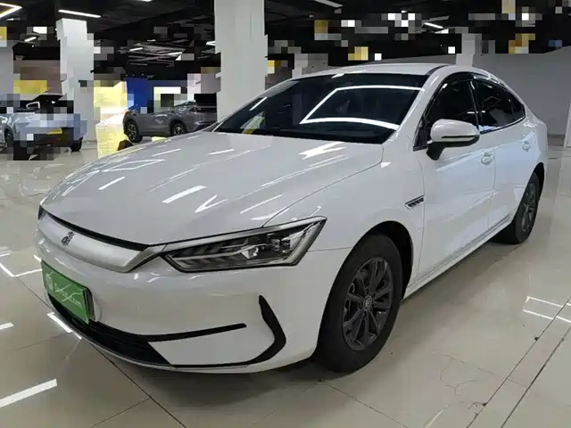 2023 BYD Qin