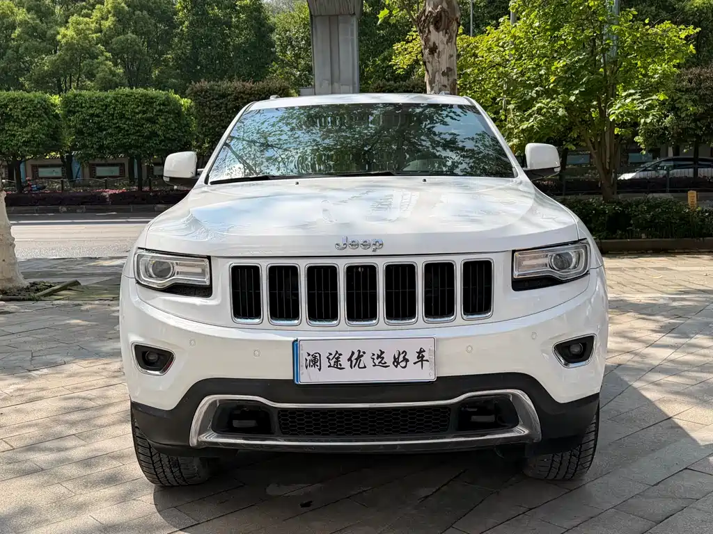 Jeep Grand Cherokee (Import) 3.6L Elite Navigation Edition, фото 2
