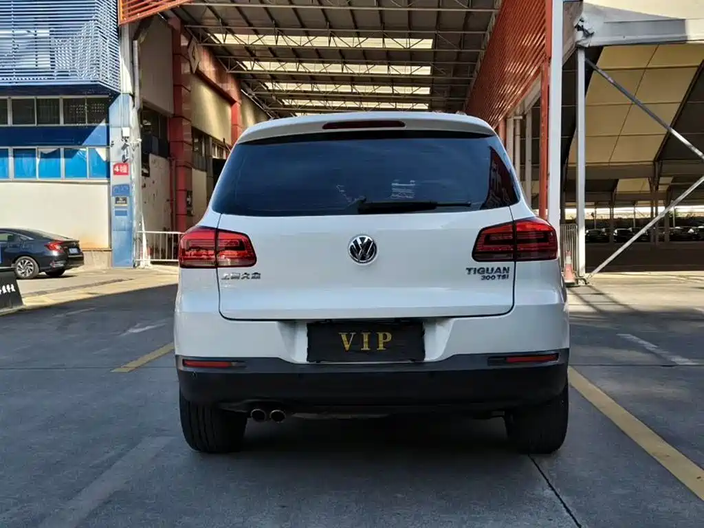 Volkswagen Tiguan — миниатюра 8