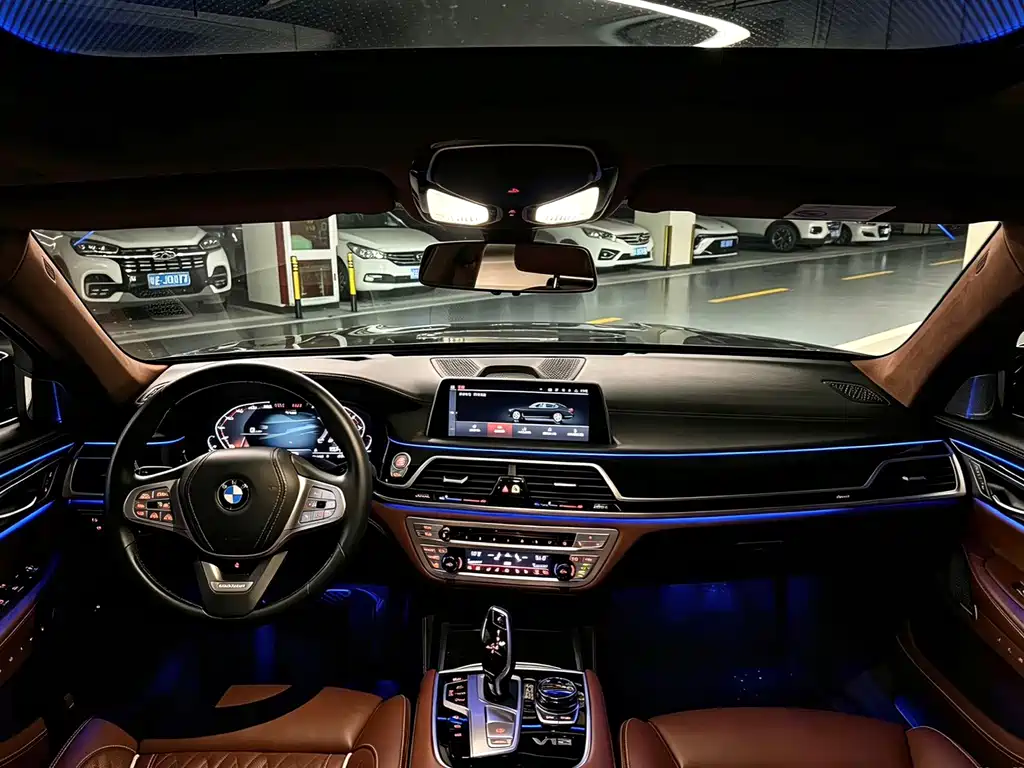 BMW 7 Series — миниатюра 20