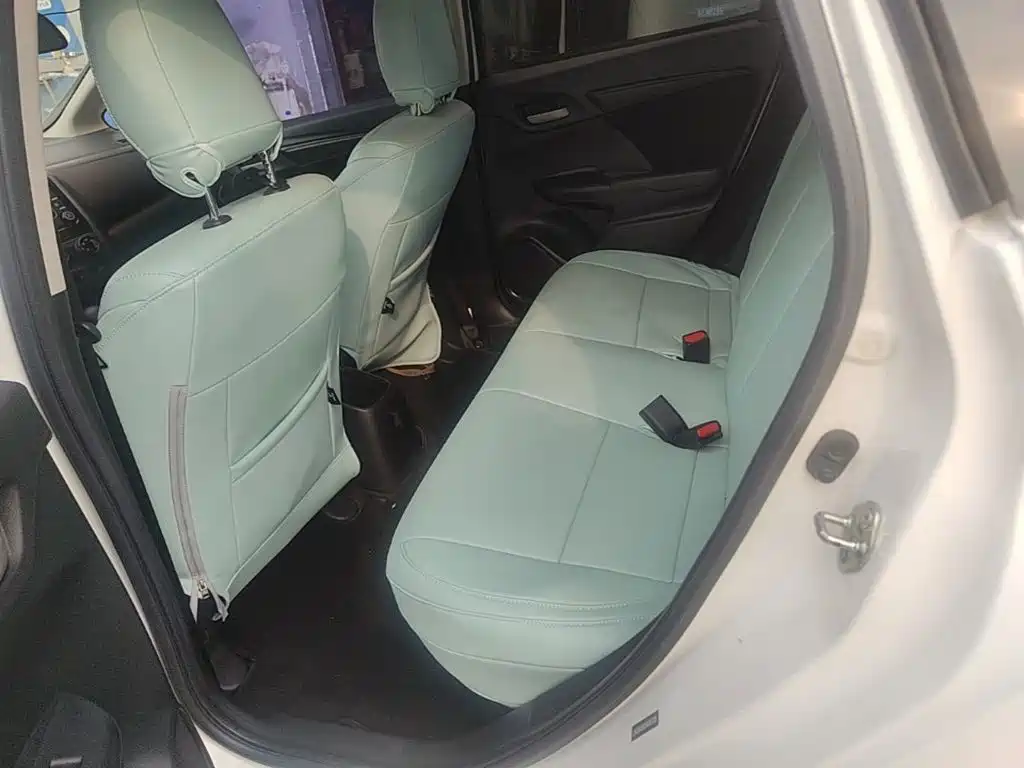 Honda Fit — миниатюра 17