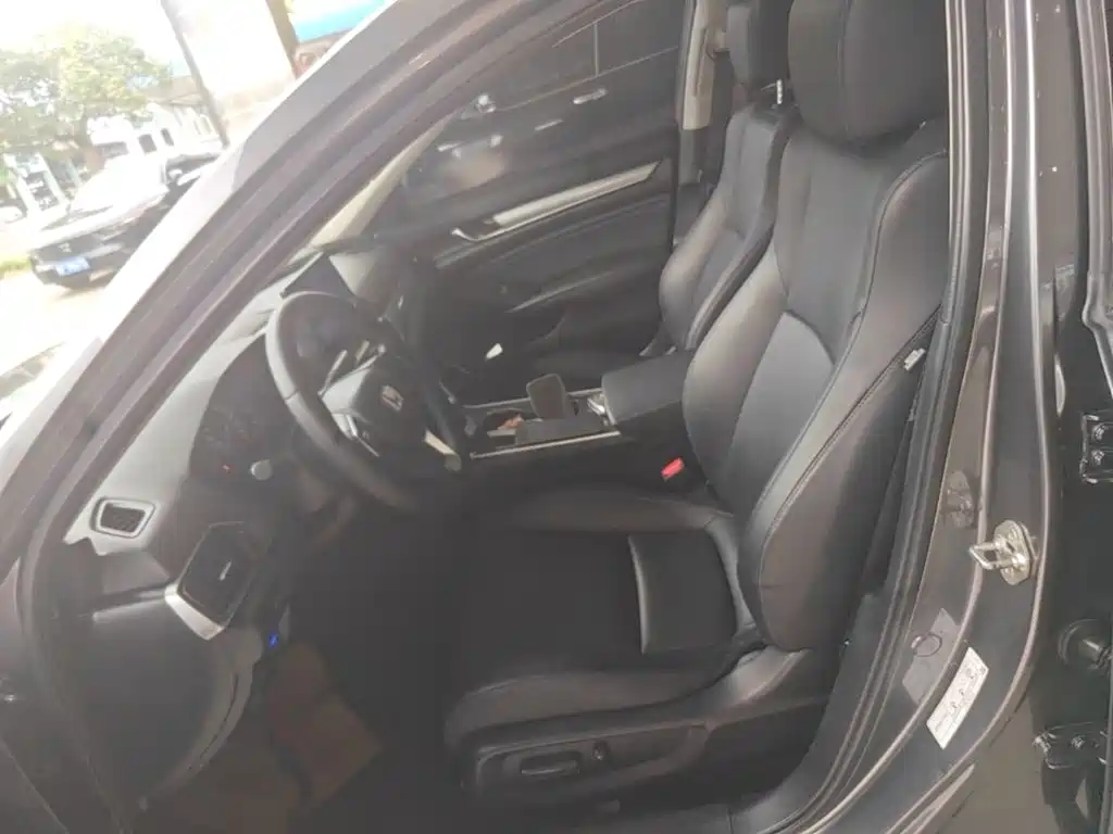 Honda Accord — миниатюра 15
