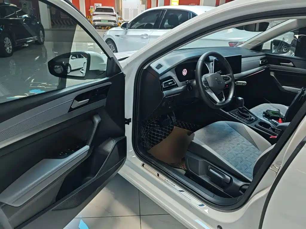 Volkswagen Lavida — миниатюра 16