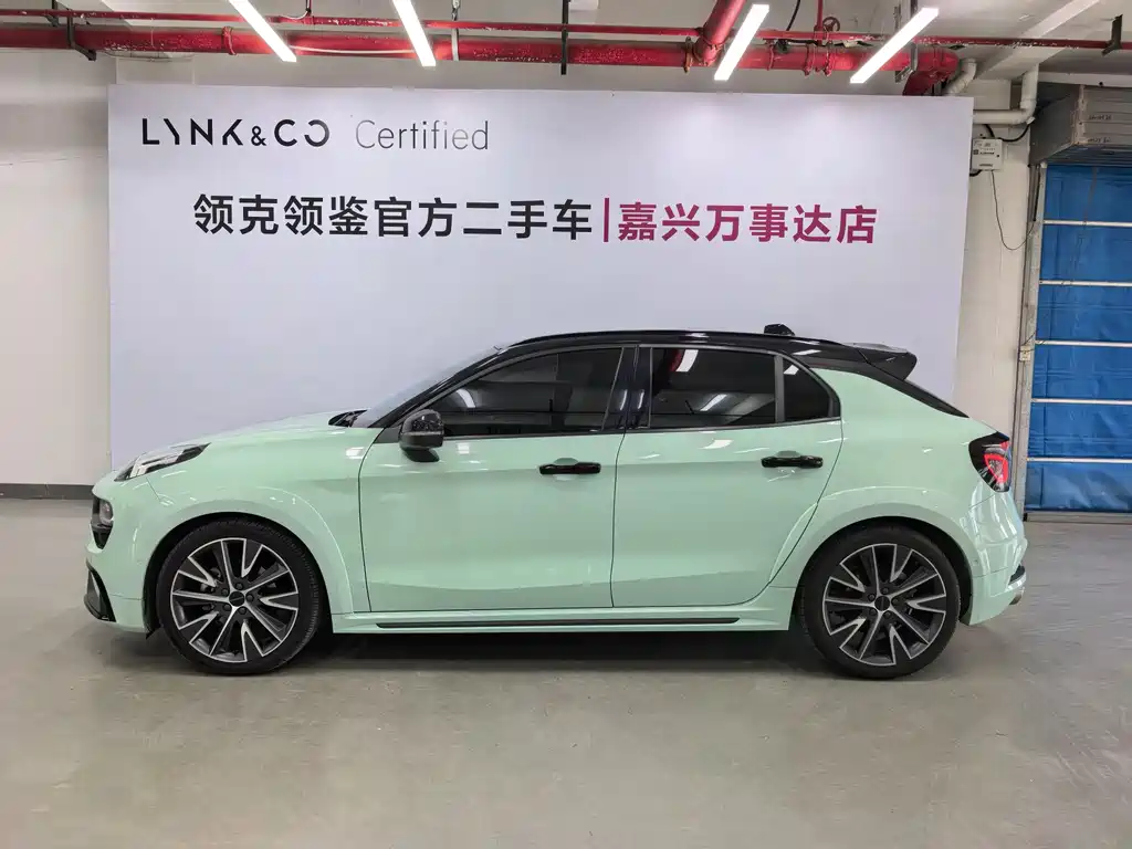 LYNK & CO. 02 HATCHBACK