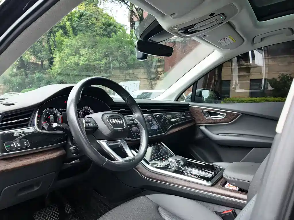 Audi Q7 2022 55 TFSI quattro S line Sport