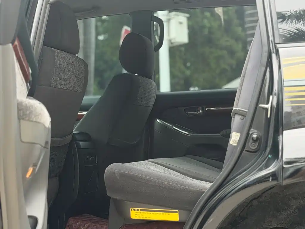 Toyota Prado (Import) — миниатюра 5