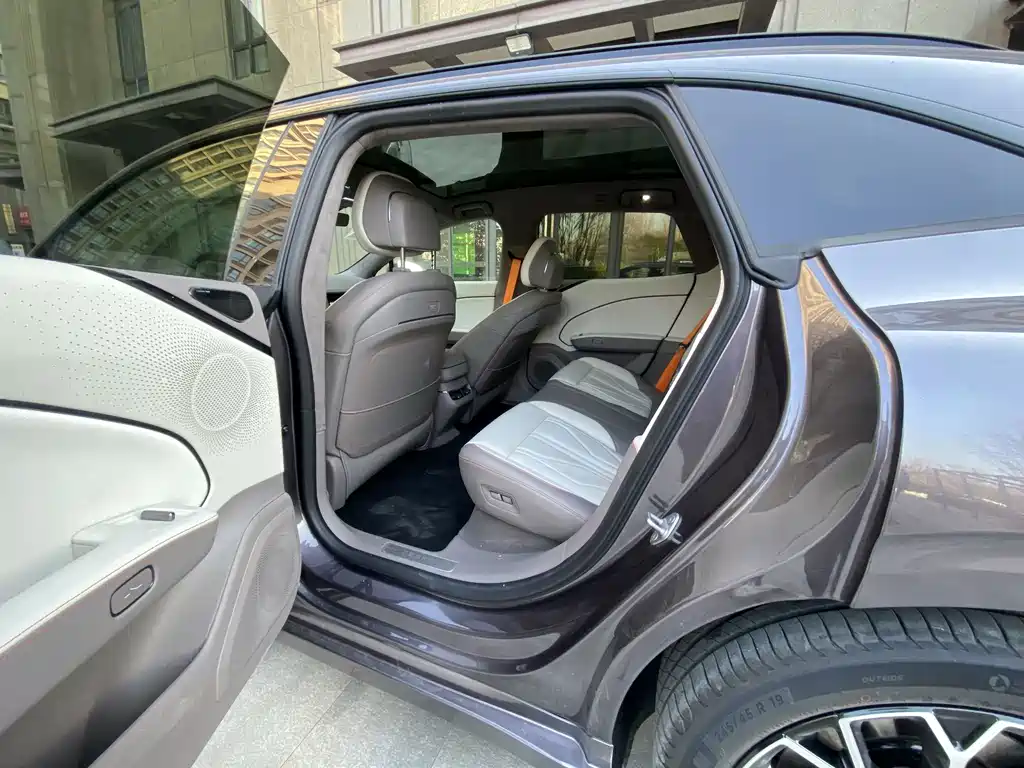 ZEEKR EXTREME KRYPTON 007GT